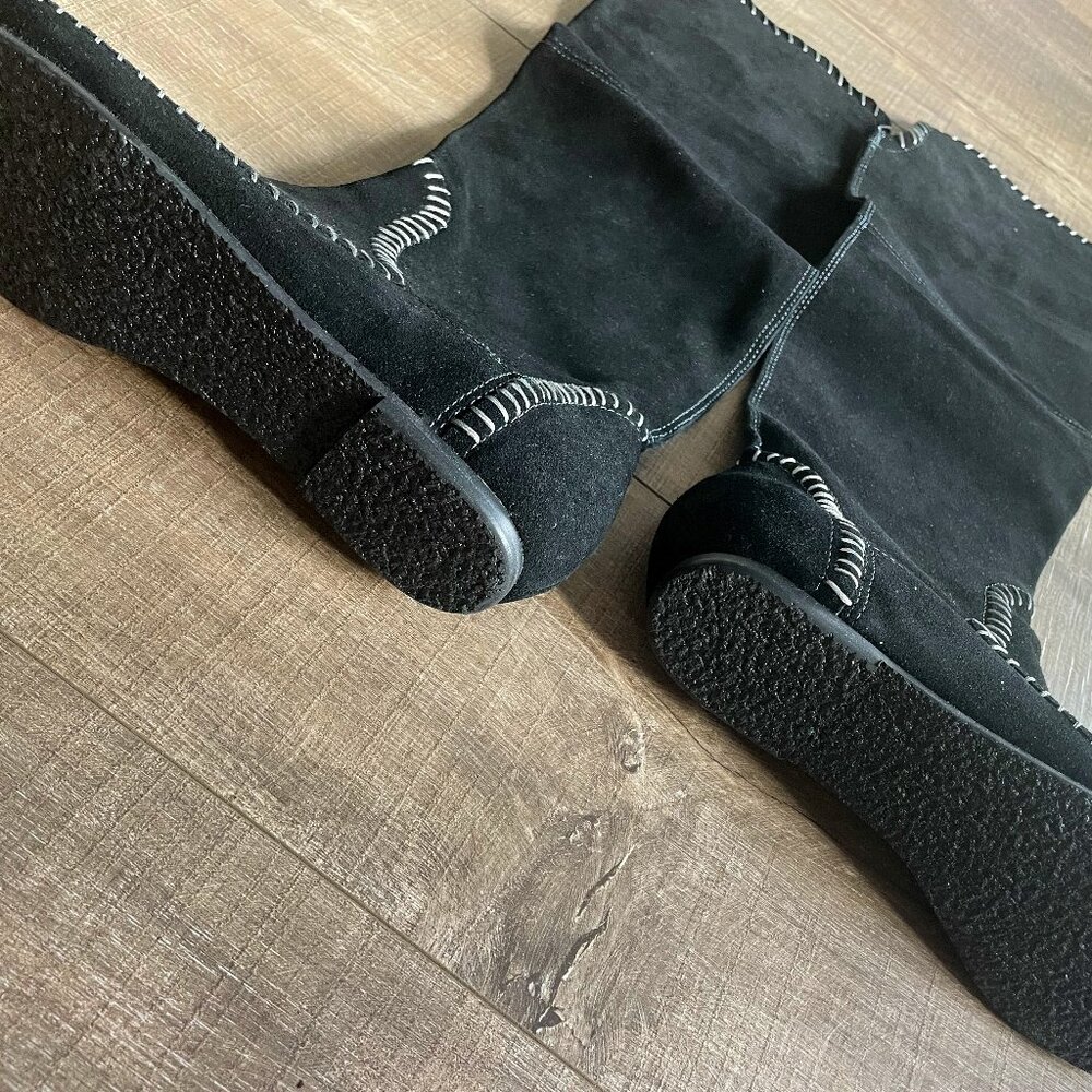 zigi ny suede boots, Size 7, Never Worn, in box